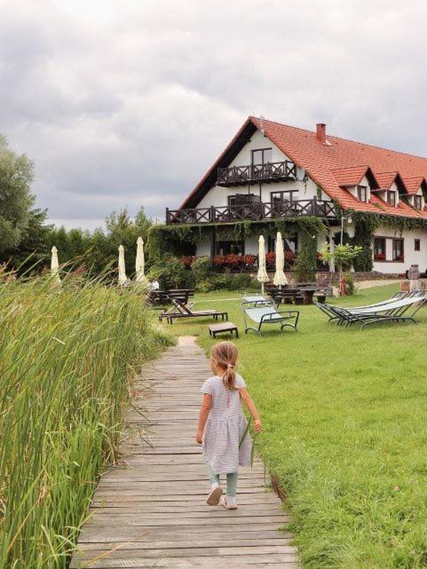Pensjonat Rybaczowka - Noclegi, Restauracja, Port Bogaczewo  Exterior photo